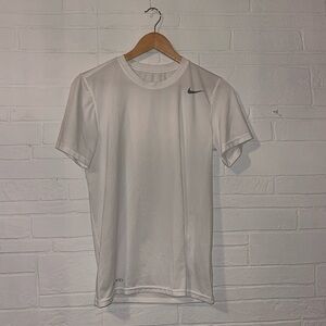 Nike Men’s Dri Fit Shirt